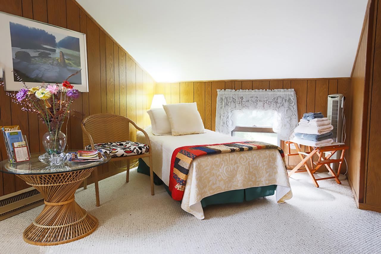 Firefly Bed & Breakfast Lincoln Esterno foto